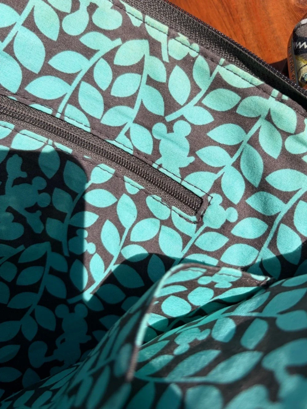 Disney Parks Vera Bradley Tablet Hipster Crossbody “Mickey’s Perfect Petals” EUC